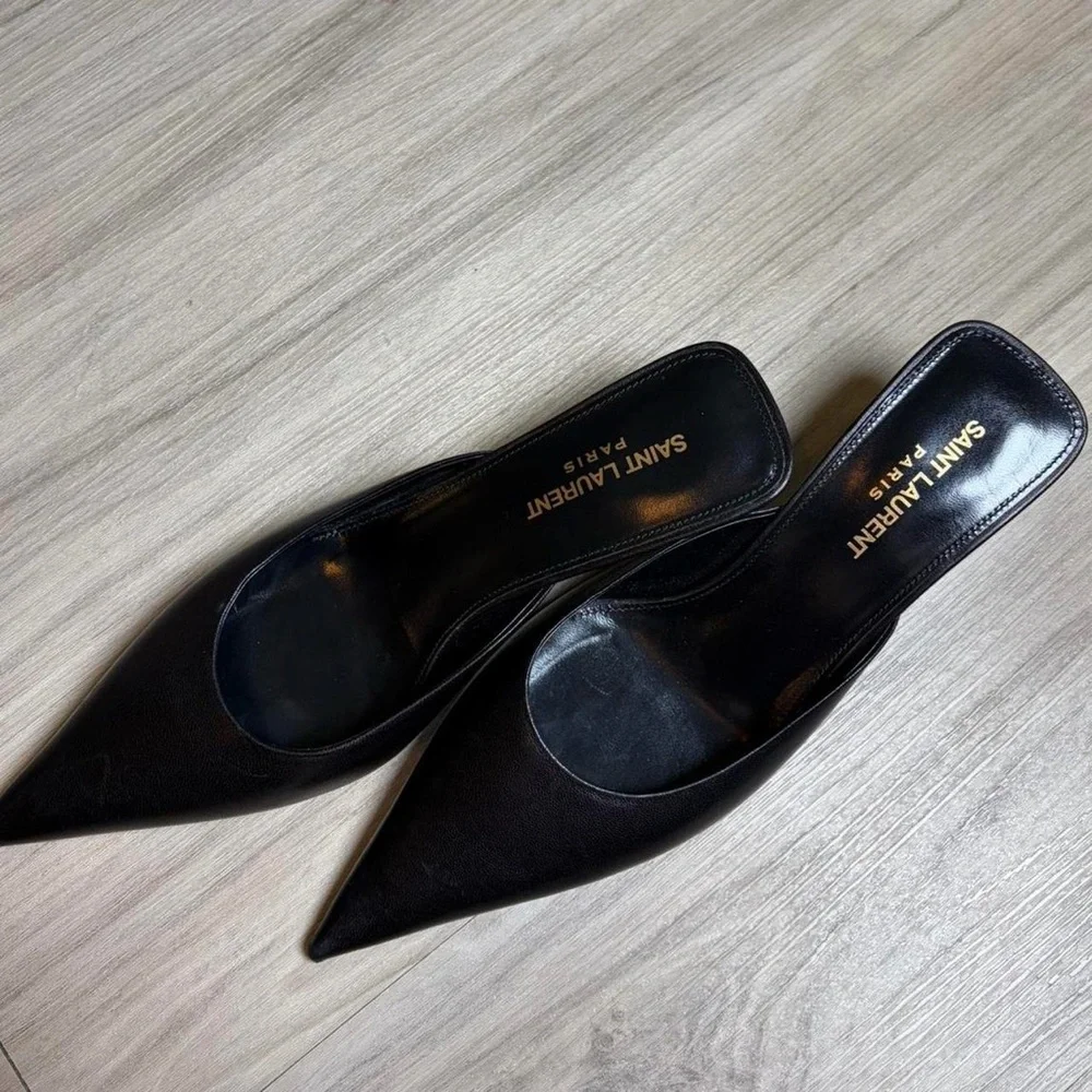 Saint Laurent Black Pointed Heels - Picture 4 of 8